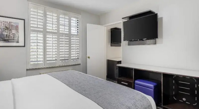 Люкс SureStay Hotel by Best Western Beverly Hills West LA