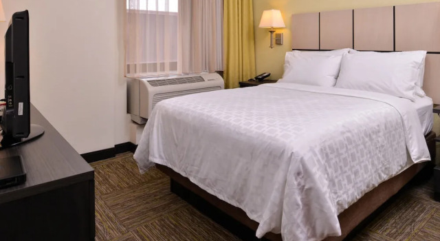 Люкс c 1 комнатой Candlewood Suites Terre Haute by IHG