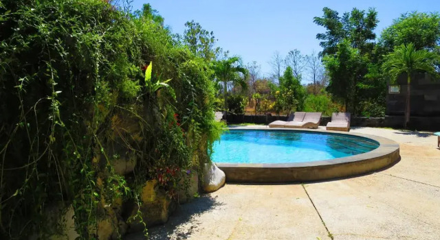 Бунгало Bunga Laut Bungalow