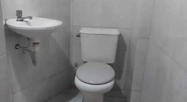 Кровать в общем номере Hostel Bom e Familiar