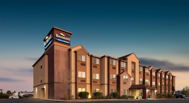 Baymont by Wyndham Las Vegas South Strip, Забронировать Отель Отели Лас-Вегаса с бассейном, рядом с Торговый центр Las Vegas South Premium Outlets, Бассейн