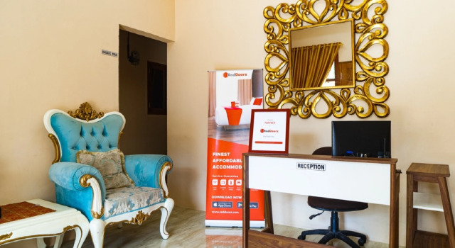 RedDoorz near Cipinang Indah Mall