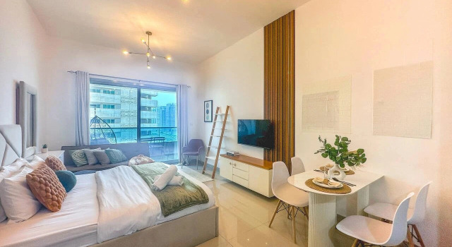 Квартира 14th Floor Marina Studio | Steps to Metro & Beach, Забронировать Апартаменты/квартира Дубай Эмират Дубай, рядом с Станция метро Jumeirah Lake Towers