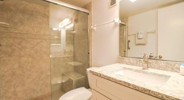 Anastasia 107, Rezerwuj Hotel Hotele w Saint Augustine Area z parkingiem, Parking