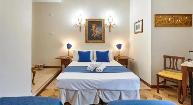 Четырёхместный номер Classic Fabrizios Rooms