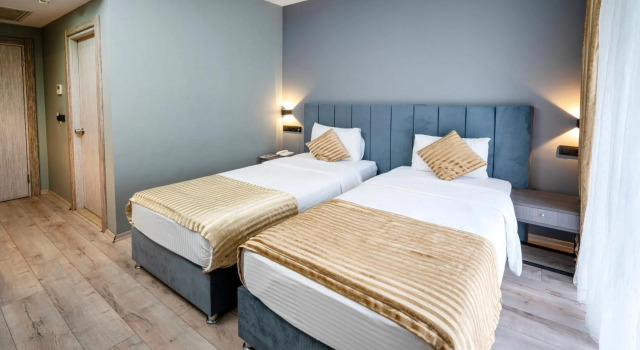 Orya Hotel, Varaa Hotelli Hotellit Marmara-alue pysäköinnillä, Pysäköinti