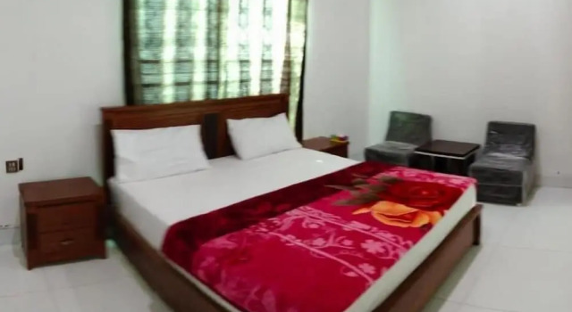 Alhamra Hotel, Rezerwuj Hotel Hotele w Punjab Region z parkingiem, Parking