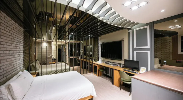 Hotel Bom, Забронировать Отель Отели провинции Кёнсан-Пукто с парковкой, Парковка