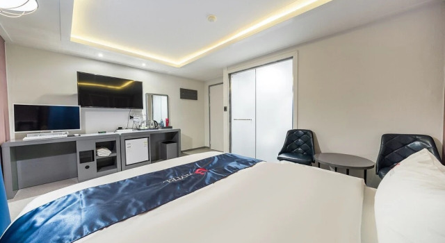 Uijeongbu Tourist Hotel, Забронировать Отель Стадион Uijeongbu Кёнгидо
