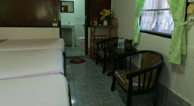 Трёхместное бунгало Haadrin Resort