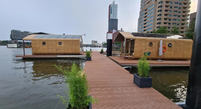 Wikkelboat Nr1 at Floating Rotterdam Rijnhaven, Забронировать Отель Scheepvaartkwartier Роттердам, рядом с Рейнхафен