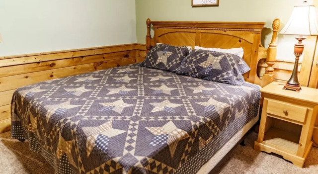 Er97 - Squirrel's Retreat - Close To The Action In Pigeon Forge! 2 Bedroom Cabin by RedAwning