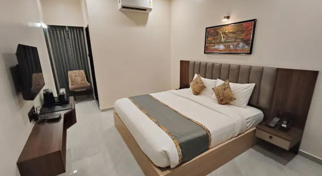 Номер Standard Light House Suites Hubballi