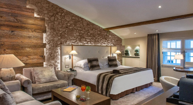 Полулюкс Hôtel Les Armures