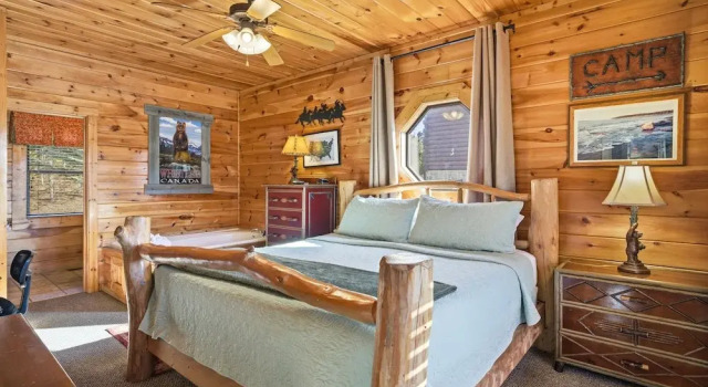 Knotty But Nice 4 Bedroom Home