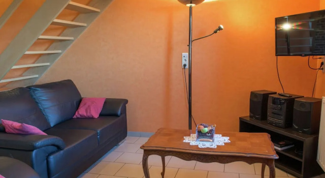 Family Holiday Home With Indoor Pool and Playroom in a Beautiful Rural Region, Prenota Hotel Hotel 3 stelle a Flanders, 3*