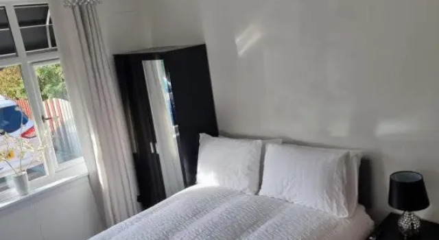 Студия Glenfern Guest House and a separate Cottage with its own private hot tub