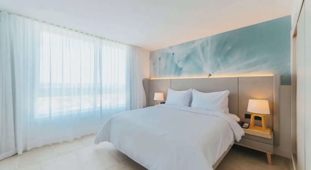 1 soveværelse i dobbelt suite med delvis udsigt Radisson Blu Aruba