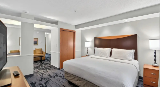 Двухместная студия Fairfield Inn & Suites by Marriott Omaha Downtown