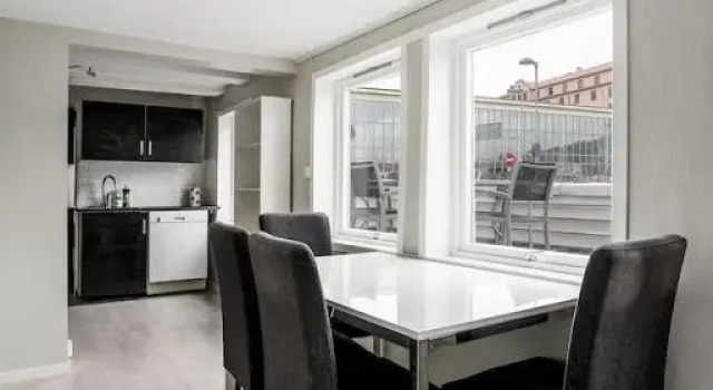 Amazing, central house with big private balcony, Забронировать Отель Берген Bergen Kommune, рядом с Порт Берген