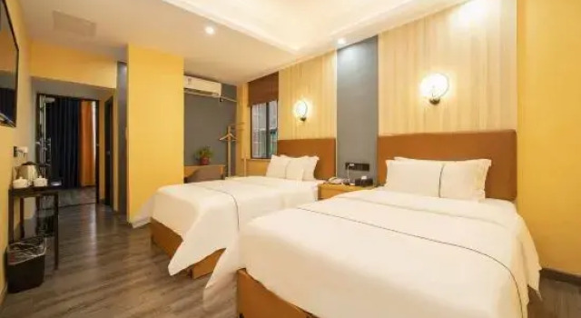 Люкс Economy Yiyang Fenglin Evening  Hotel