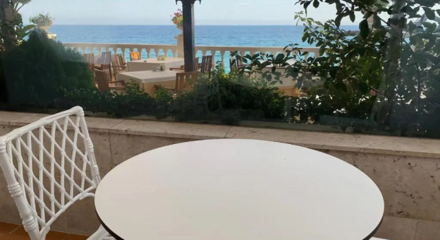 Двухместный номер Deluxe Цокольный этаж с балконом и с видом на море Hotel Costa Brava