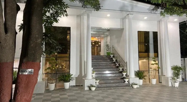 Corbett Treff Hotel, Rezervovat Hotel Ramnagar Uttarakhand