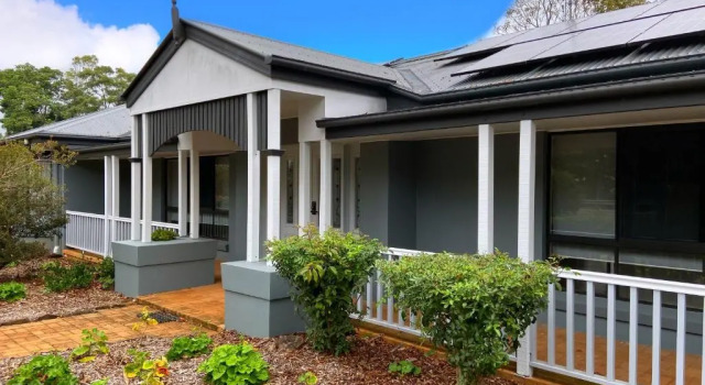 Коттедж с 3 комнатами Koala Cabins Sunshine Coast