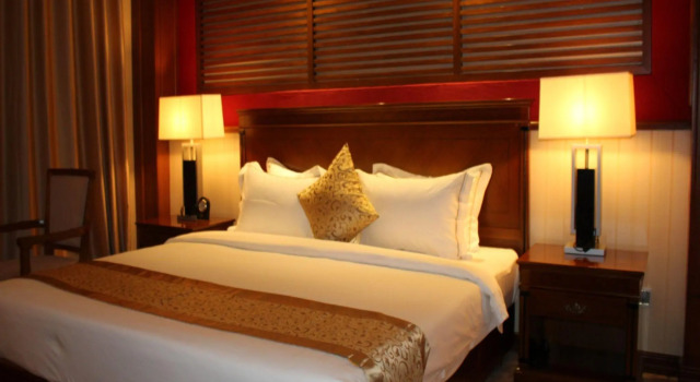 Hotel Royal Aster, Book Hotel Hoteller i Naypyidaw Union Territory med pool, Swimmingpool