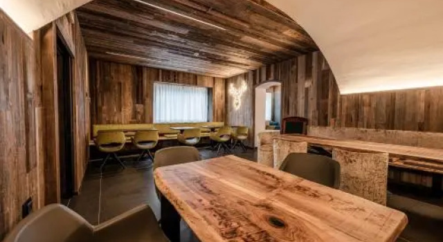 Lovely Luxury & Private Lodge Ravelli, Забронировать Отель Отели Медзана с парковкой, рядом с Подъемник Контре-Мальга Копай, Парковка