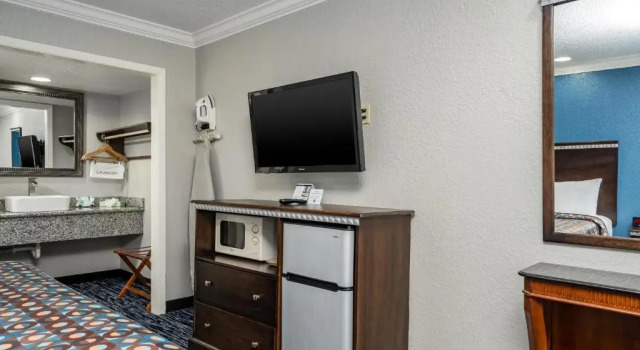 Двухместный номер Standard GatorTown Inn