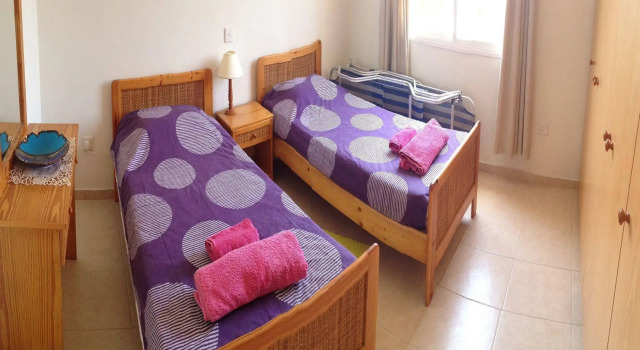 Sirena Sunrise, Apartment 4, Rezerwuj Apartament Hotele w Pafos z basenem, w pobliżu Municipal Baths Beach, Basen