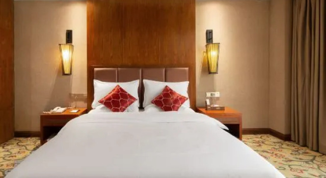 Люкс Business Galaxy International Hotel