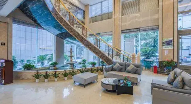 Wangfu International Hotel, Prenota Hotel Hotel a Yiwu con parcheggio, Parcheggio