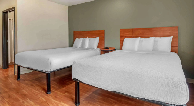 Четырёхместный люкс Extended Stay America Select Suites - Lake Worth