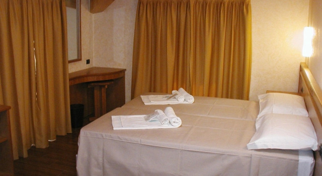 Azzano Holidays Bed & Breakfast