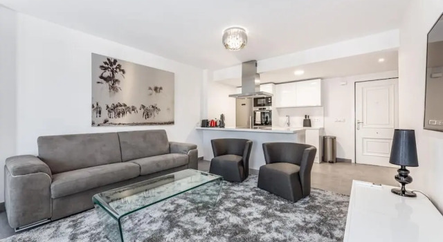 by RIVA - Luxurious, Exclusive 2Bed Apt inside Puerto Banus, Забронировать Отель Отели Марбелья 3 звезды, рядом с Playas del Duque, 3*