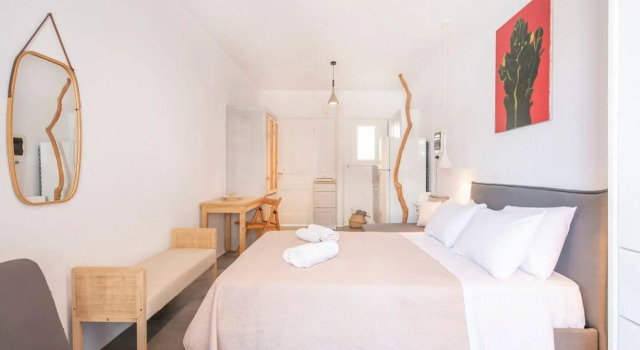 Platis Gialos Studio close to the beach