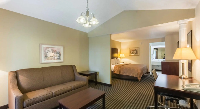 Люкс Quality Inn & Suites Rockingham