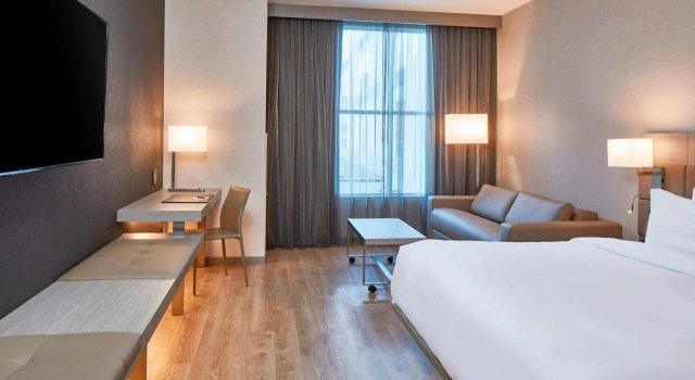 Двухместный номер Deluxe AC Hotel Nashville Downtown