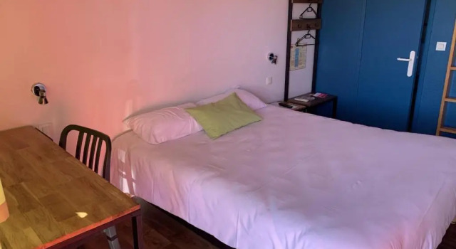 Relais Fasthotel, Rezerwuj Hotel Hotele w Cher z parkingiem, Parking