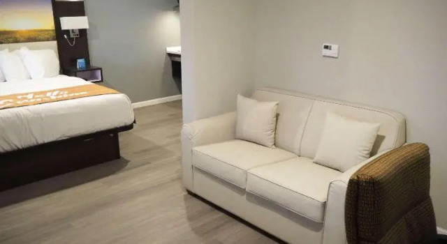 Двухместная студия Days Inn by Wyndham Galt - Elk Grove South