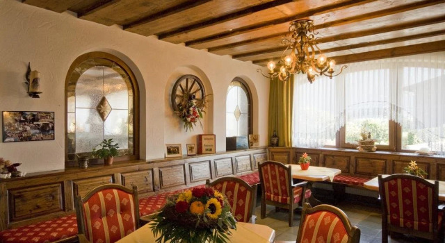 Hotel Hauserwirt, Забронировать Отель Отели Тироля 3 звезды, 3*