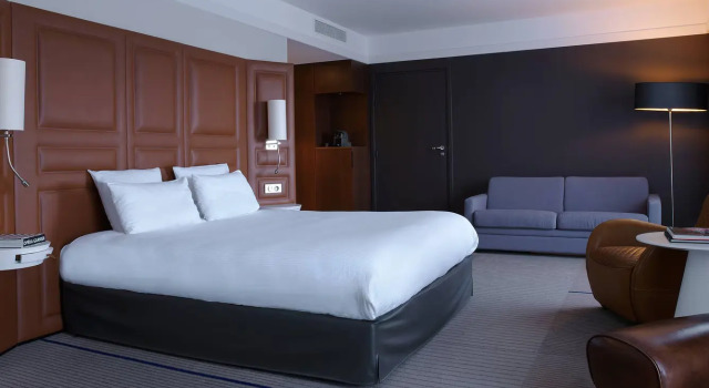 Полулюкс Renaissance Paris Hippodrome de St. Cloud Hotel