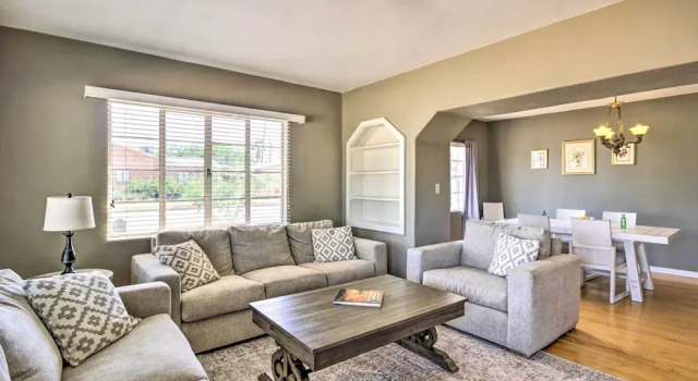 Tranquil Tucson Home w/ Yard - Walk to U of A, Забронировать Дом для отпуска Тусон штат Аризона, рядом с Arizona Stadium