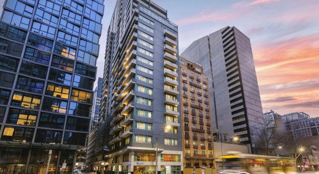 Отель Brady Apartment Hotel Flinders Street