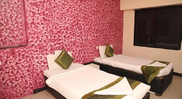 Hotel Sri Mayuri