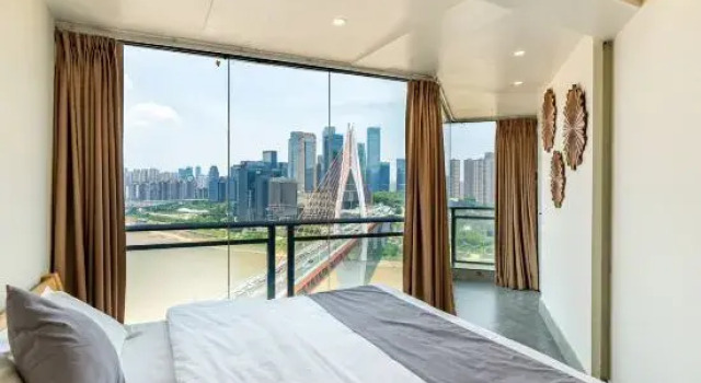 Семейный люкс Luxury с 4 комнатами с видом на реку Jingjing Homestay