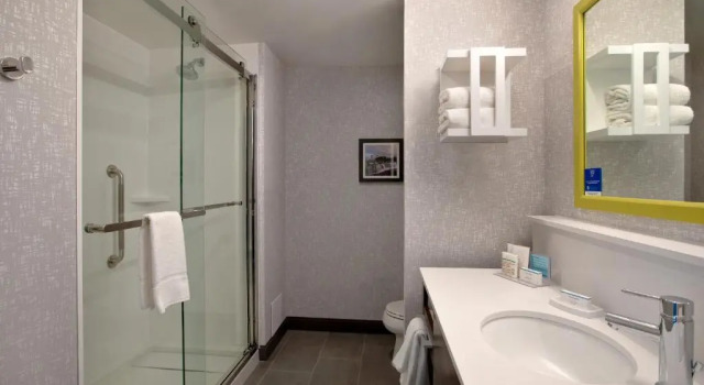 Номер Standard Hampton Inn & Suites Ottawa West