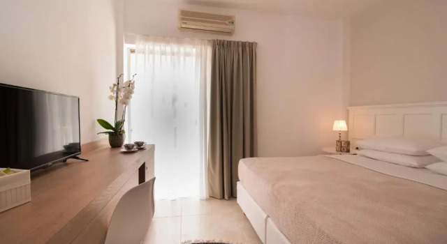 Номер Deluxe Mistral Hotel